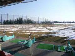 最大距離270ヤードの練習場